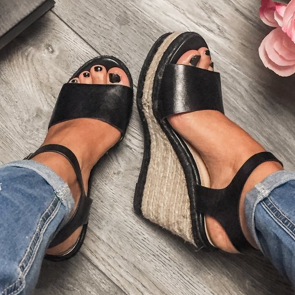 Shoes - Elevate Wedge Sandals